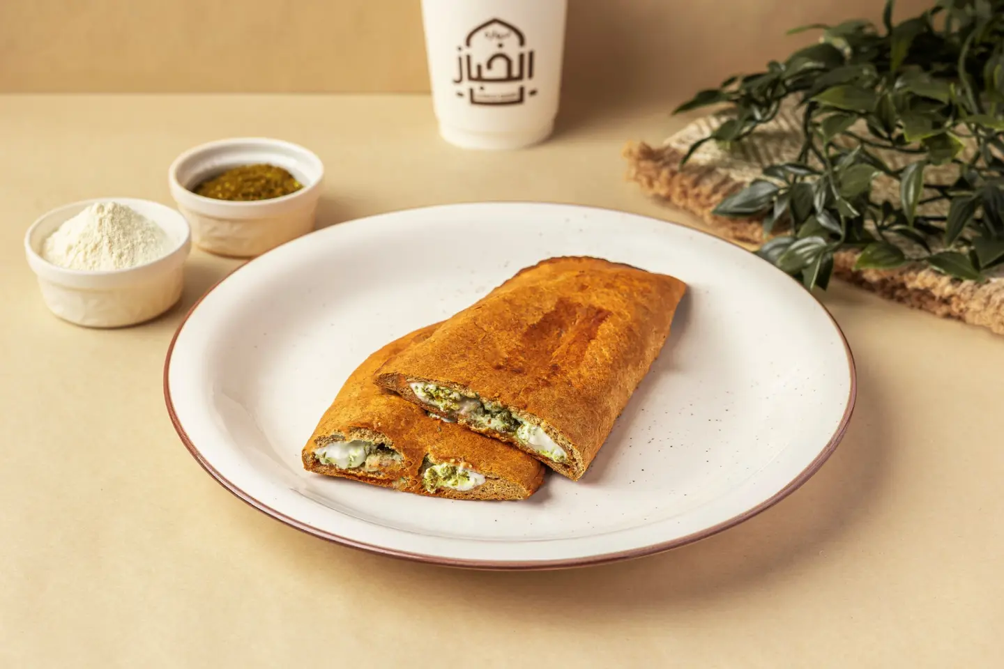 لبنة مع الزعتر