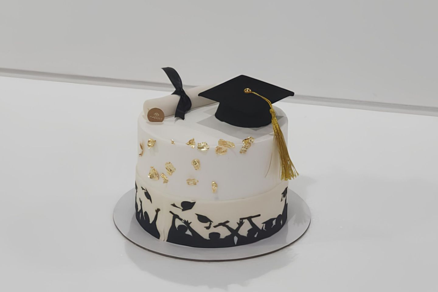 Graduation Hat Cake