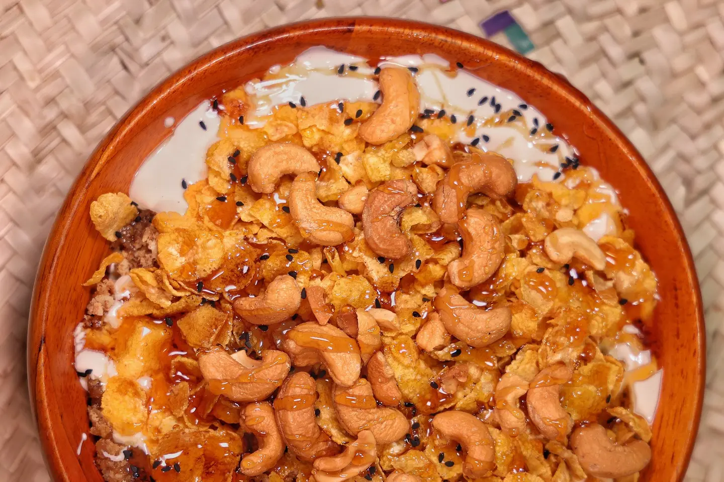 معصوب بالمكسرات