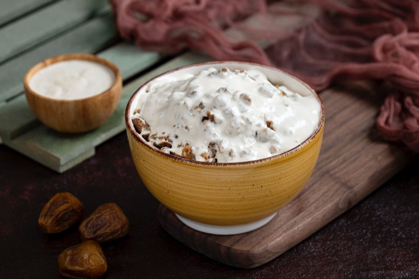 Fattah With Dates And Cream