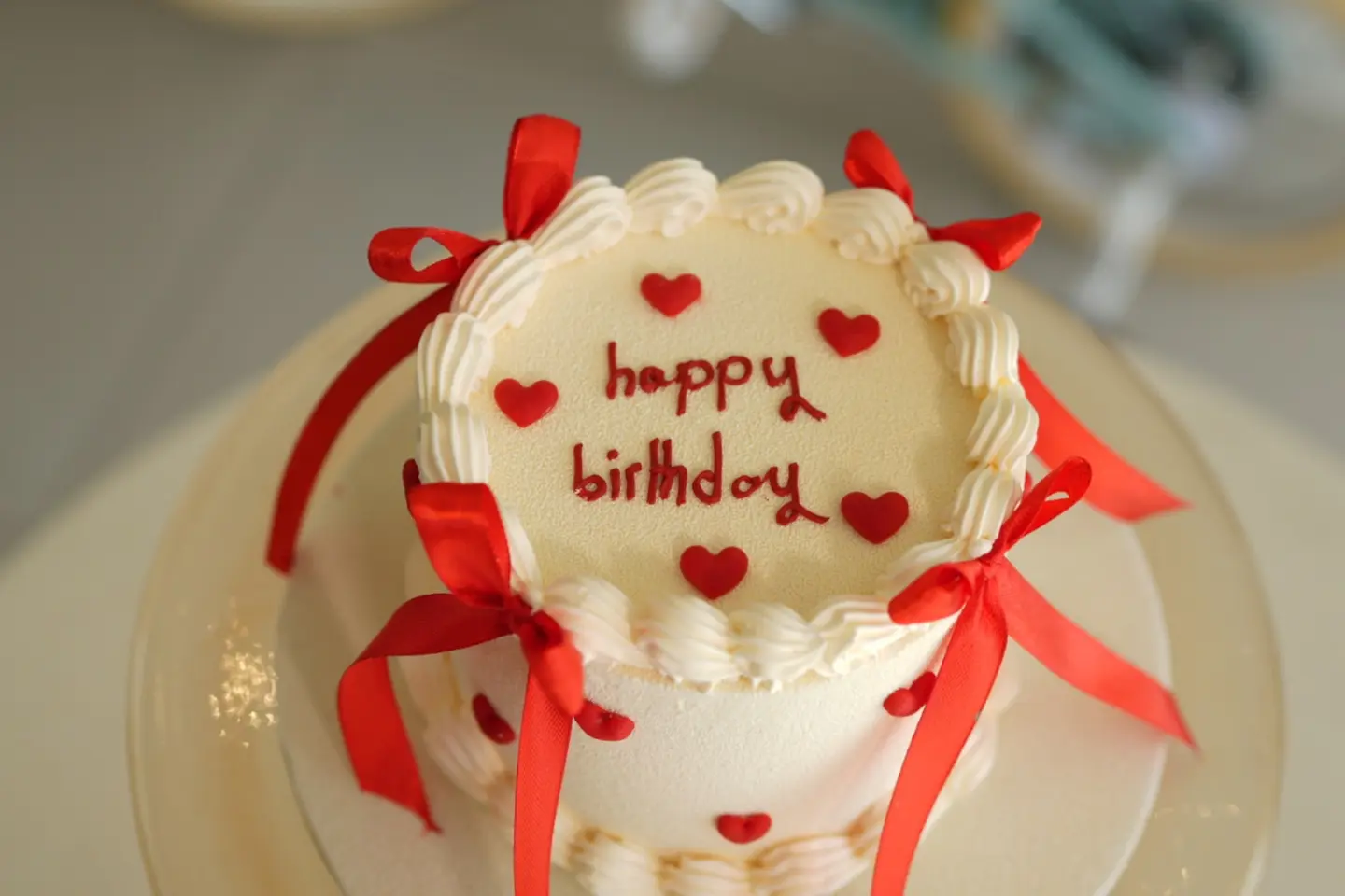 كيكه عيد الميلاد بالاحمر والابيض