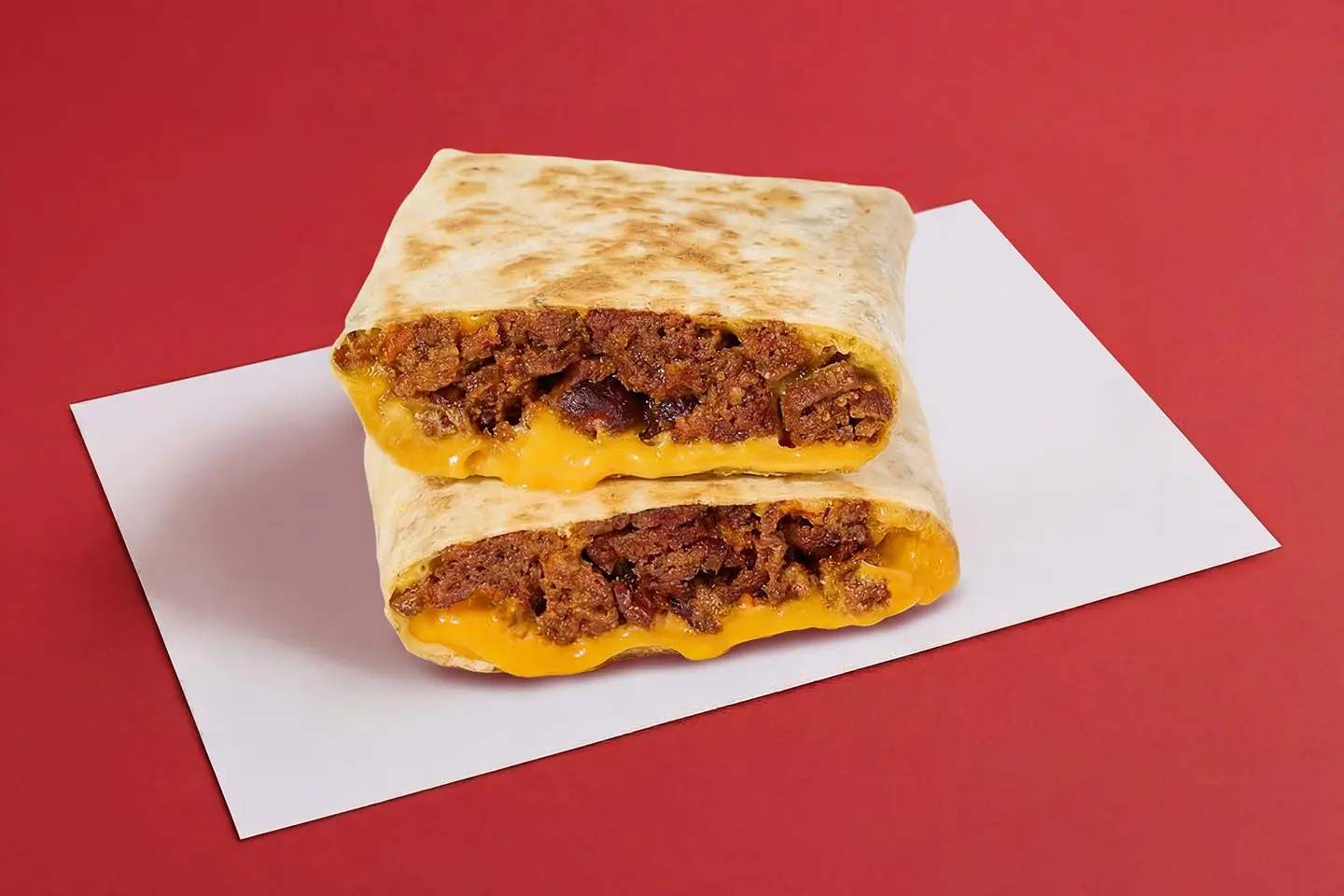 صمونه سجق لحم