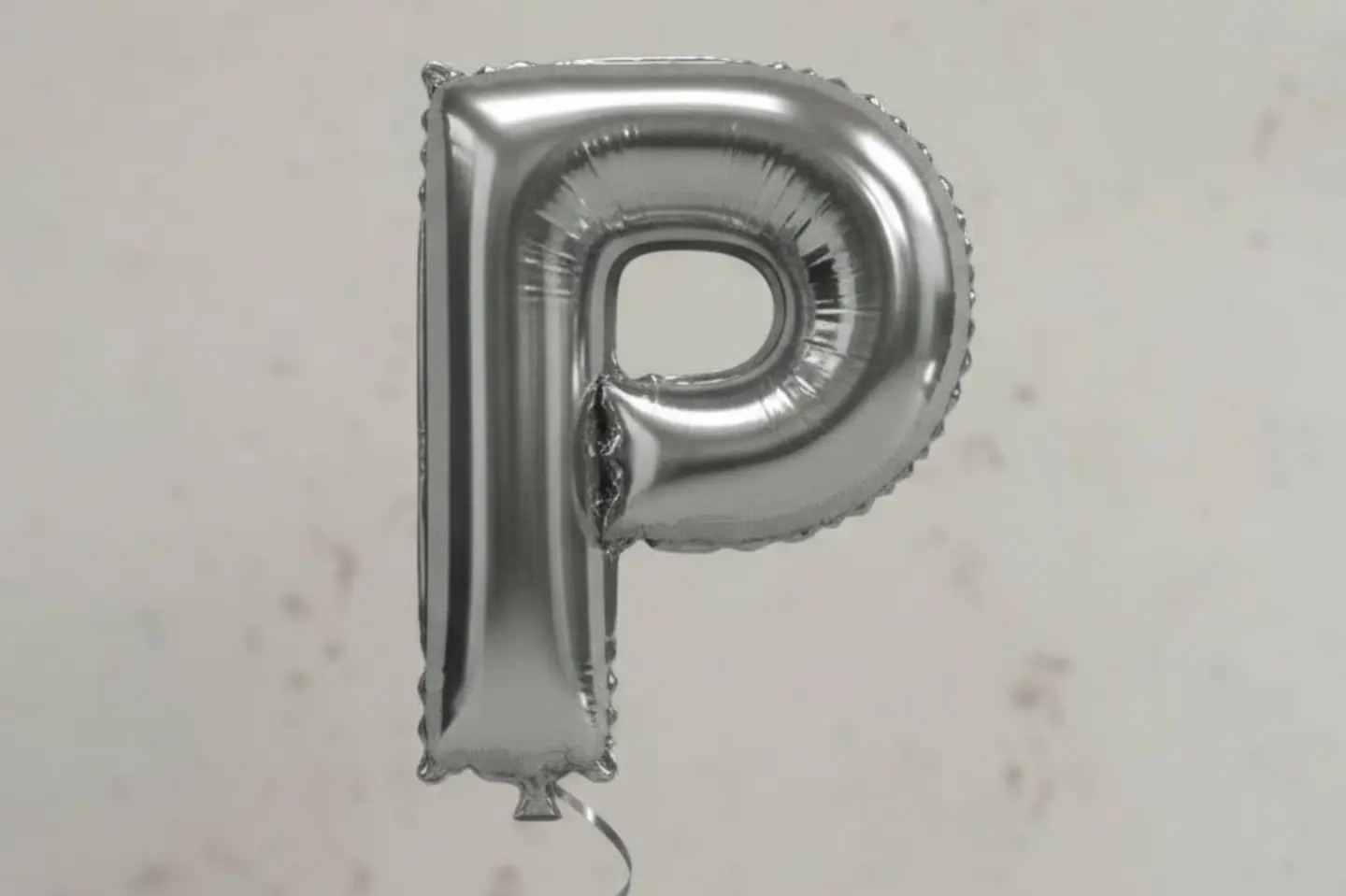 بالون حرف بيه بالانجليزية