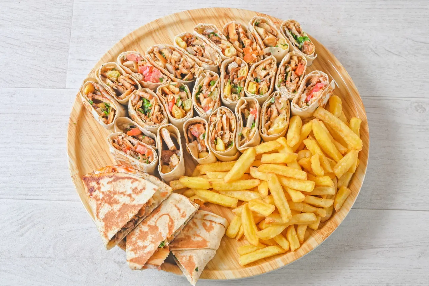 صحن عربي كبير