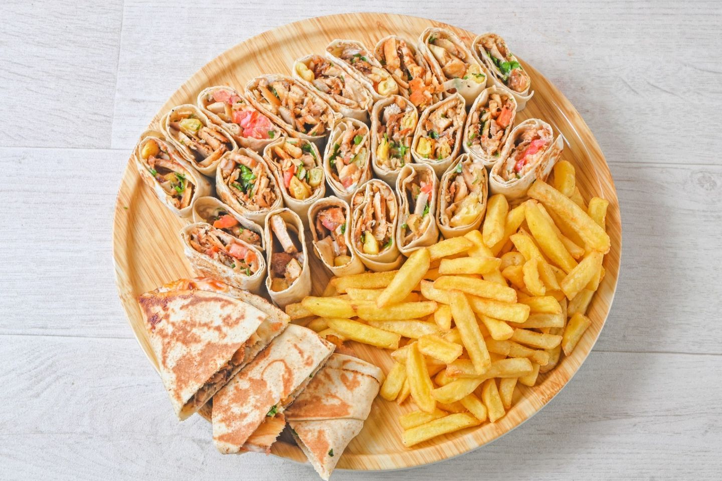 صحن عربي كبير