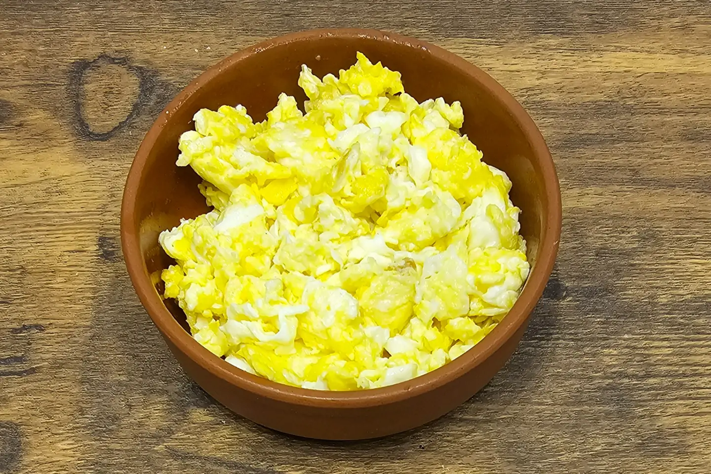 طبق بيض مقلي بالسمن البلدي