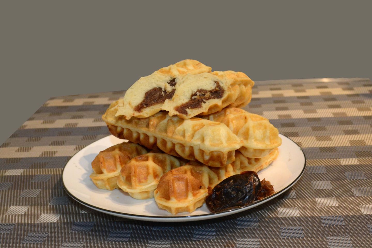 Dates/Tamar Waffle