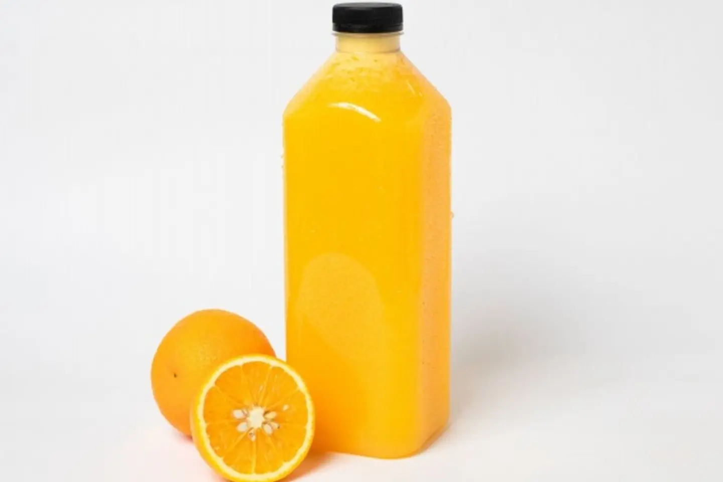 جالون عصير برتقال طازج