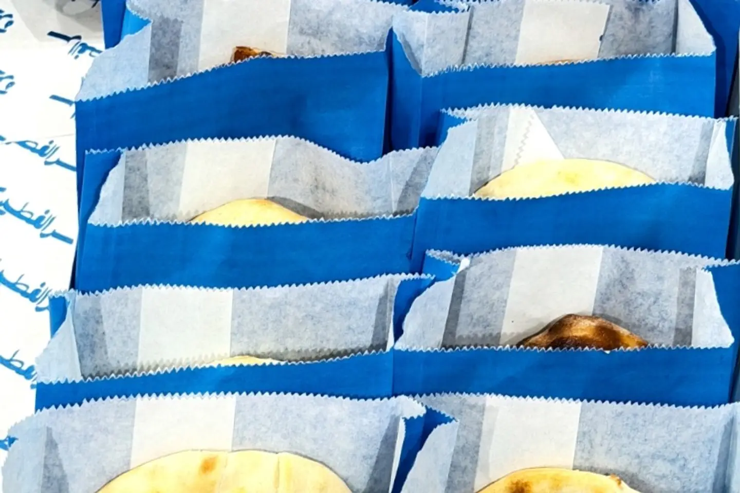 بوكس فطائر مدور بريميوم ١٢ حبة