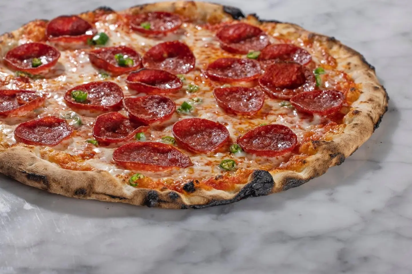 بيتزا بيبروني بيكانتي