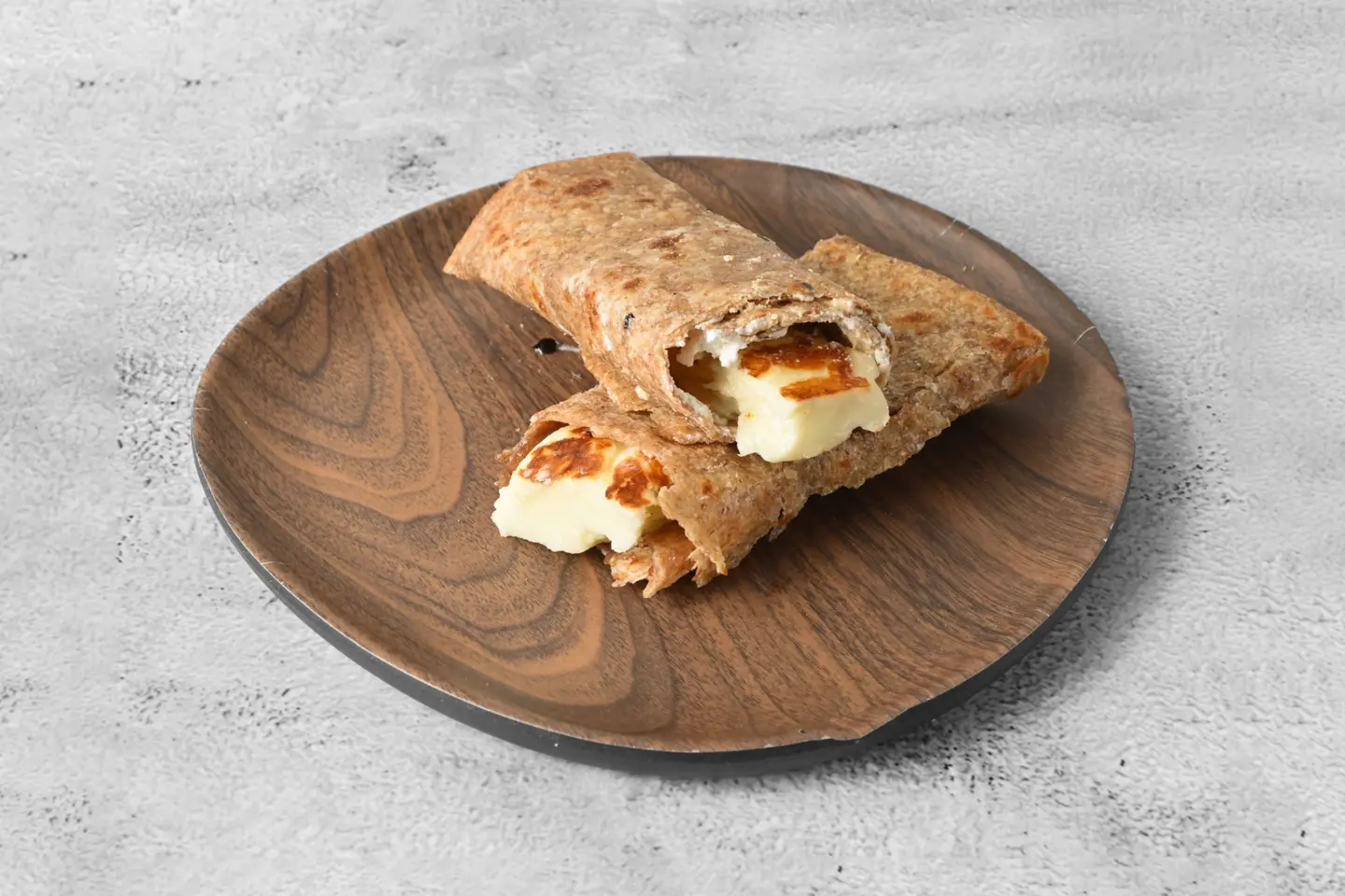 فطيرة جبن حلوم