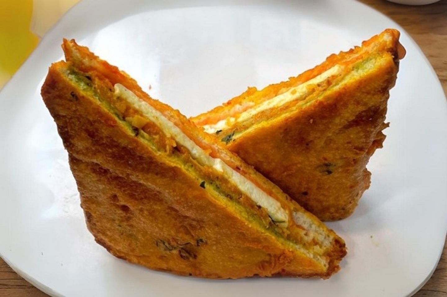 Aloo Paneer Bread Pakora