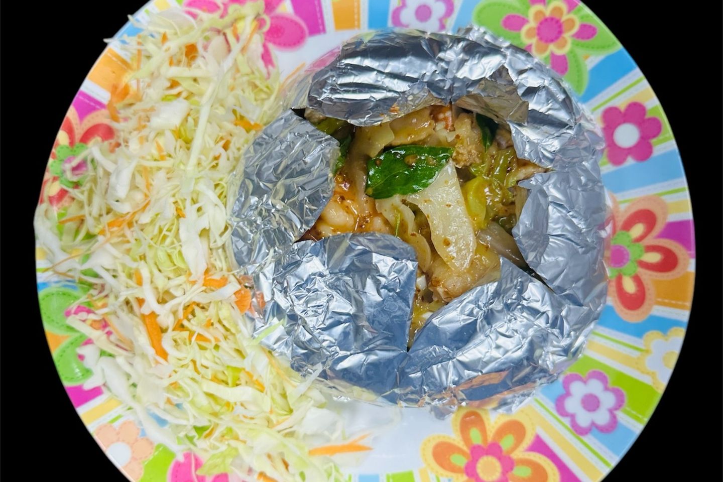 Steamed Mix Seafood Hormok