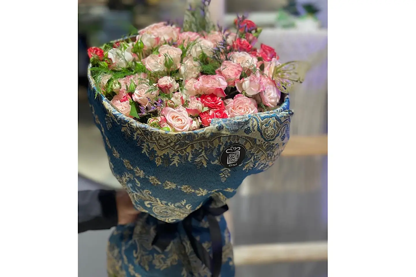 شال كشميري لون فيروزي بالورود