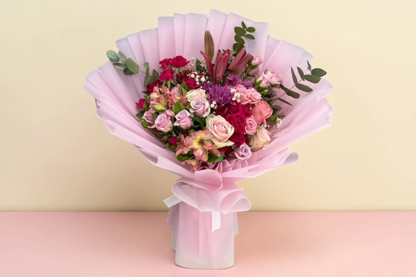 A Unique Mixed Rose Bouquet 271