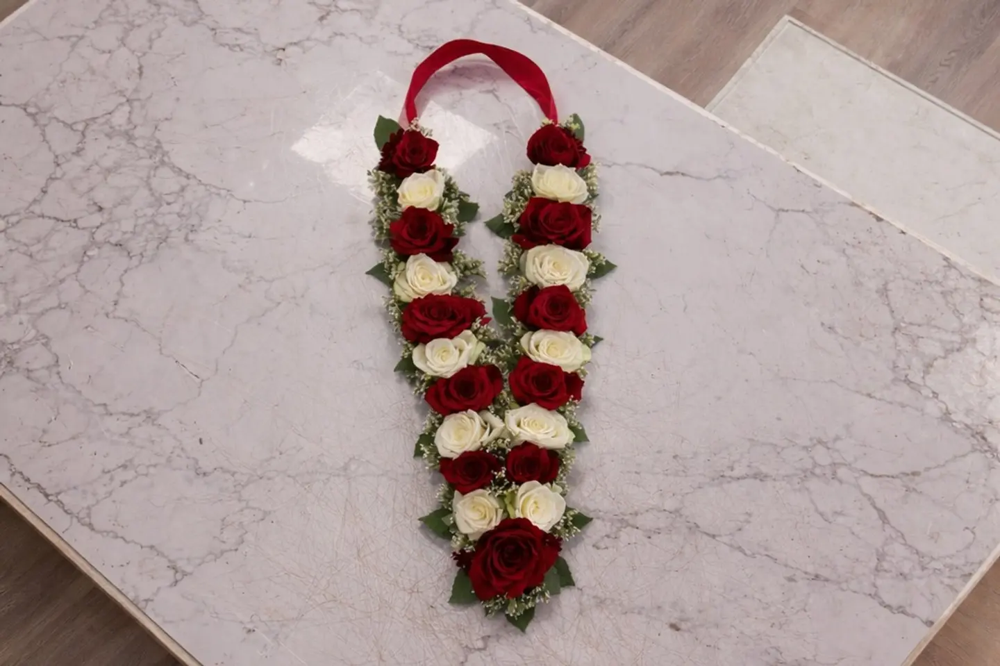 عقد تخرج ورد طبيعي