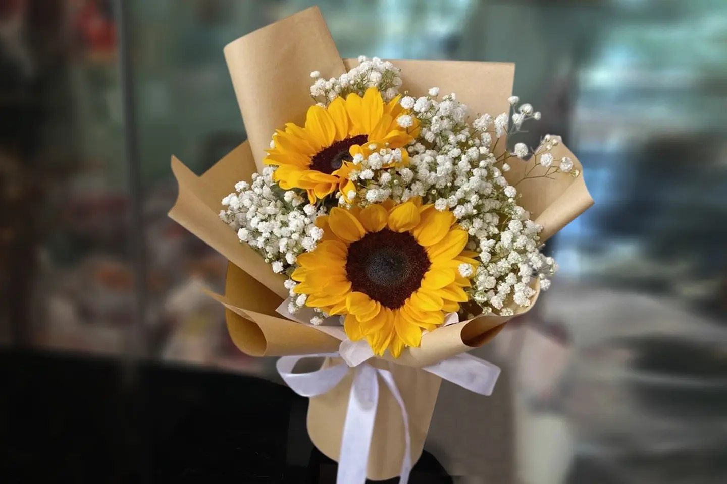 باقة صغيرة عباد الشمس قطعتين