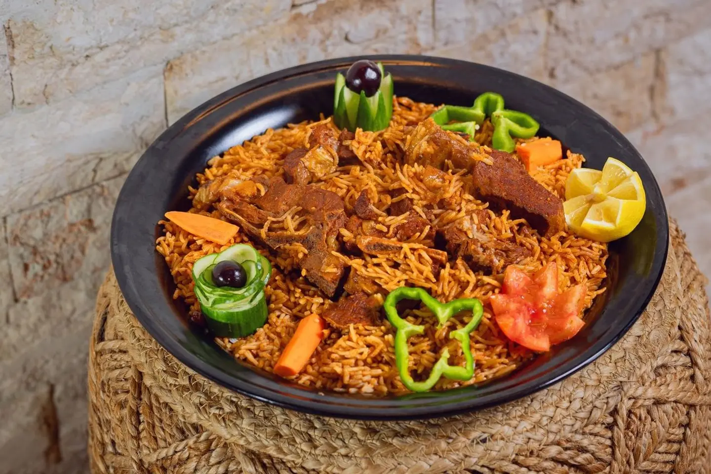 نفر مضغوط حاشي