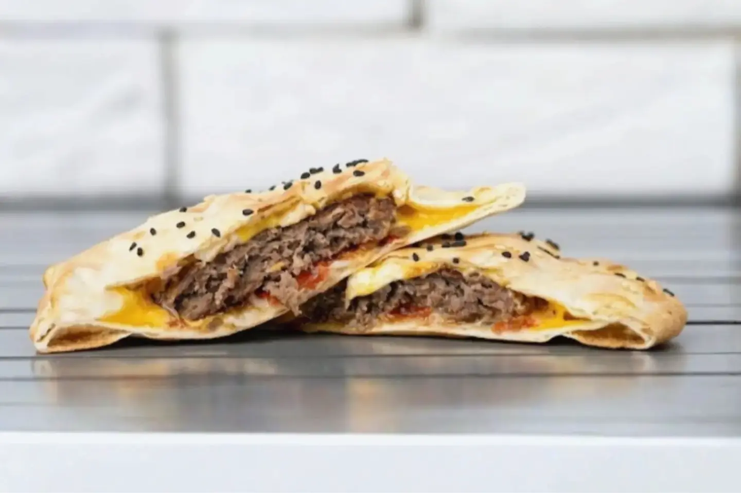 فطيرة برجر لحم