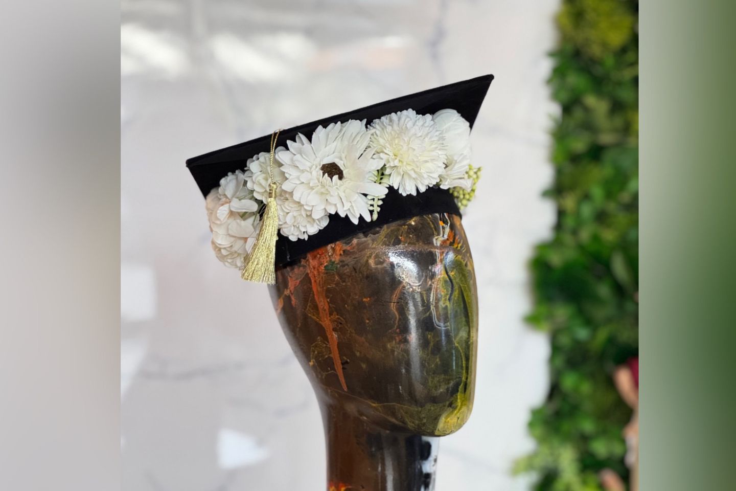 زهور قبعة التخرج