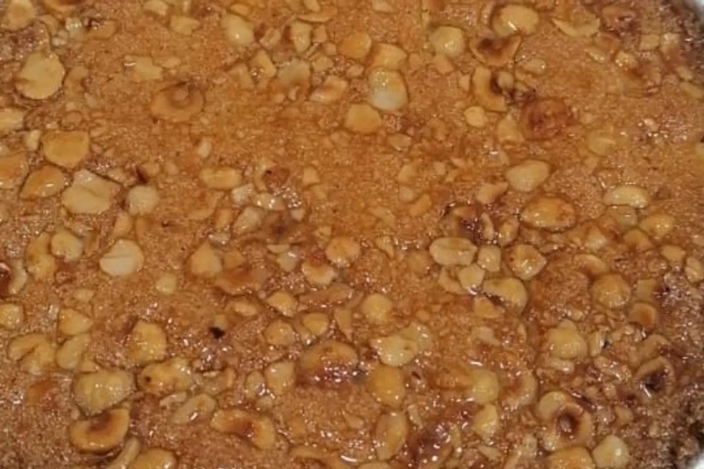 بسبوسه بالسمنه البلدي والمكسرات والبندق