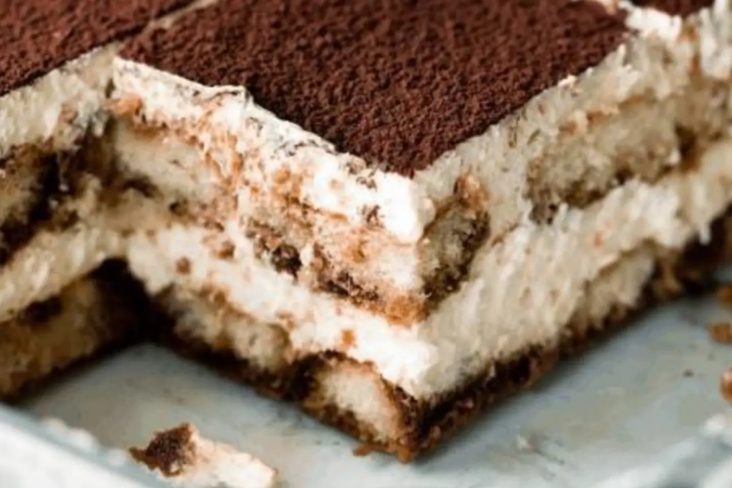 Tiramisu Cake