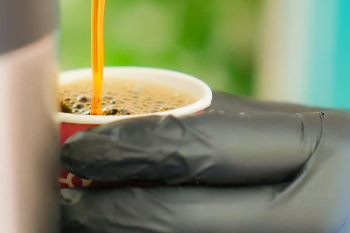 قهوه اليوم بارد صغير