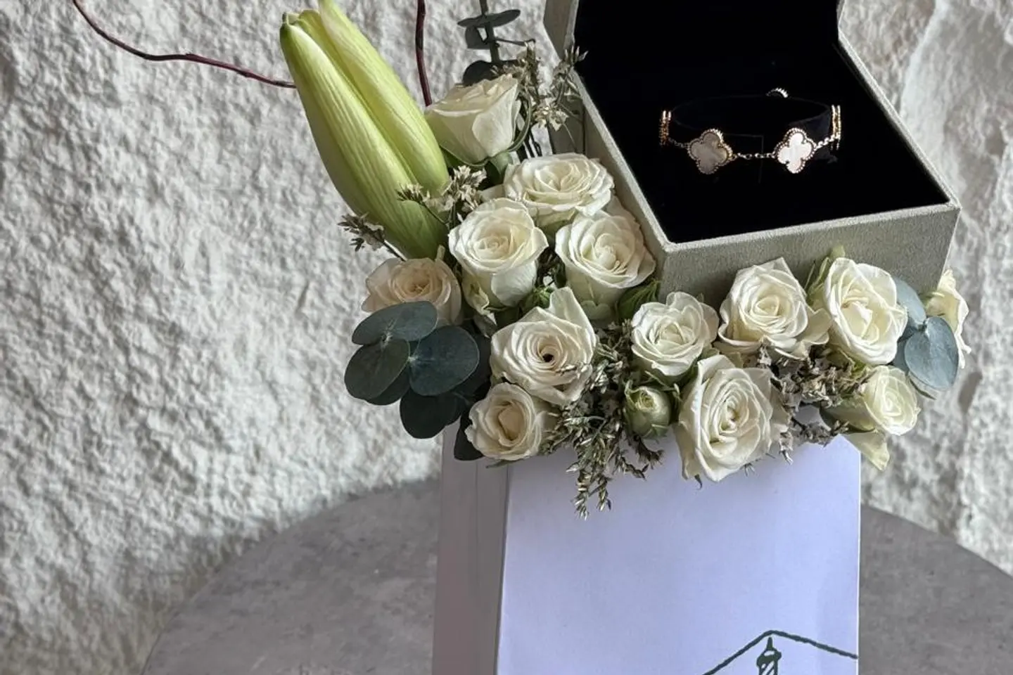 اسوارة فان كليف ٤