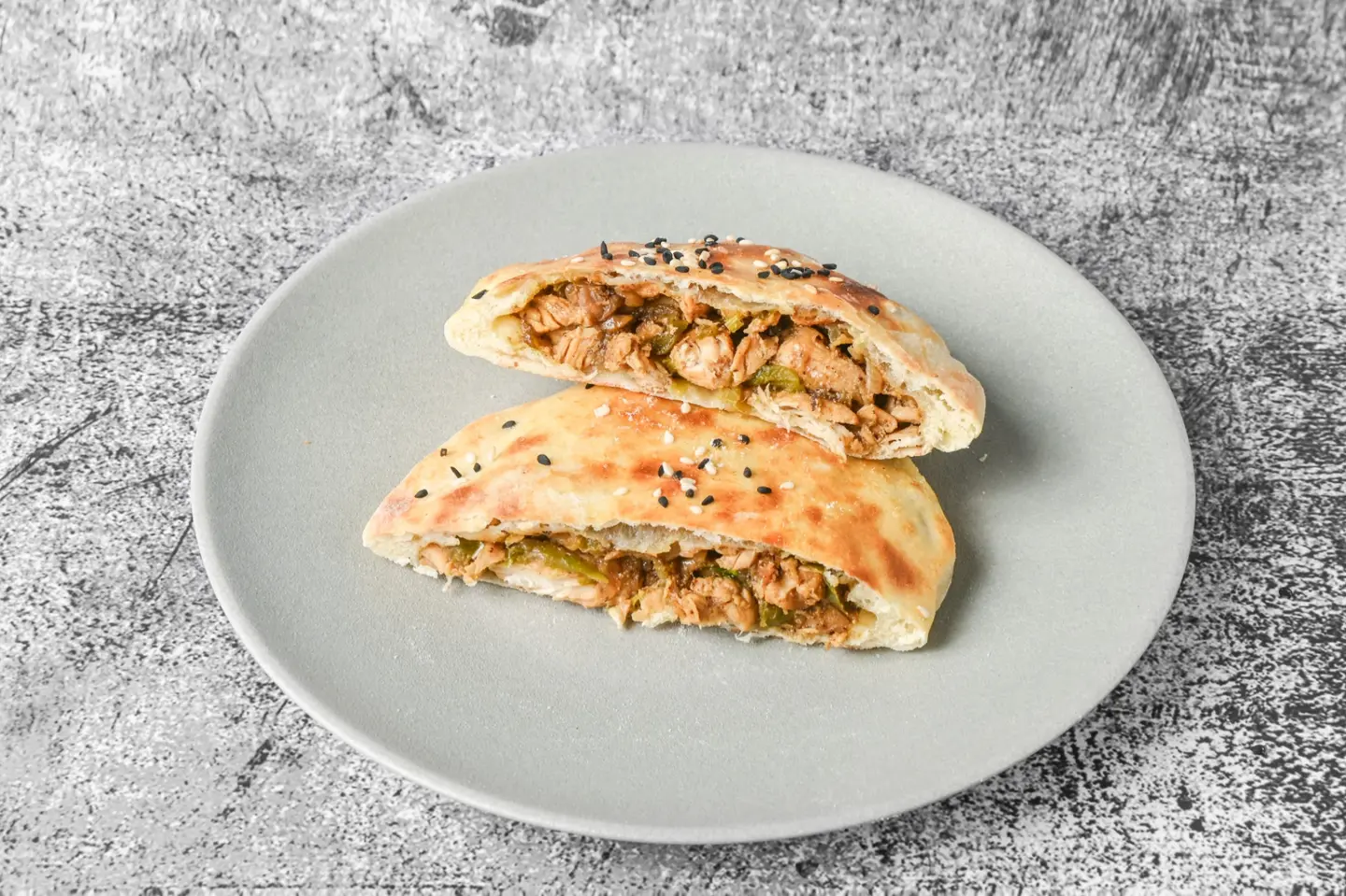 مدورة دجاج وجبن