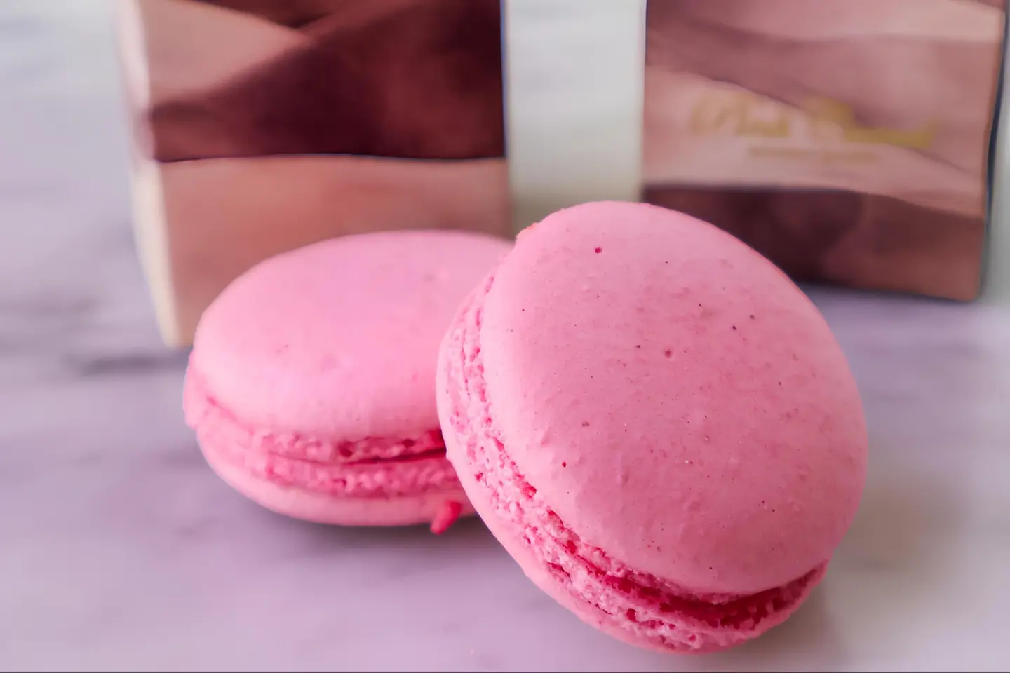 Strawberry Cheesecake Macaron