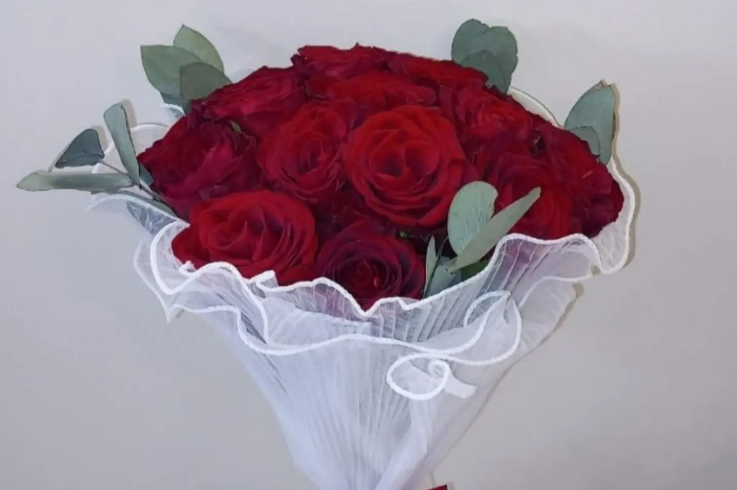 Beauty Bouquet Twenty Red Roses