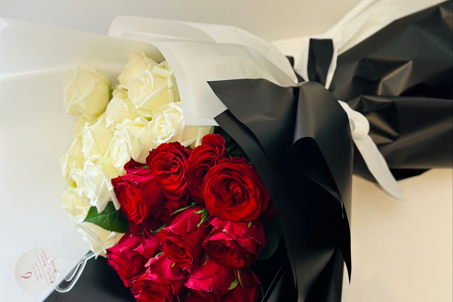 Mix White Black Package