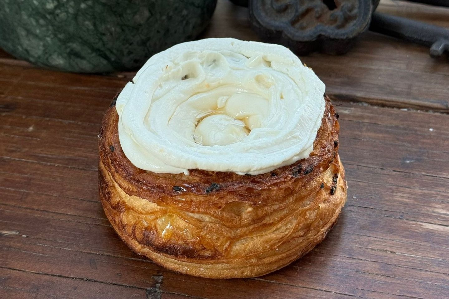 لبنه مع العسل