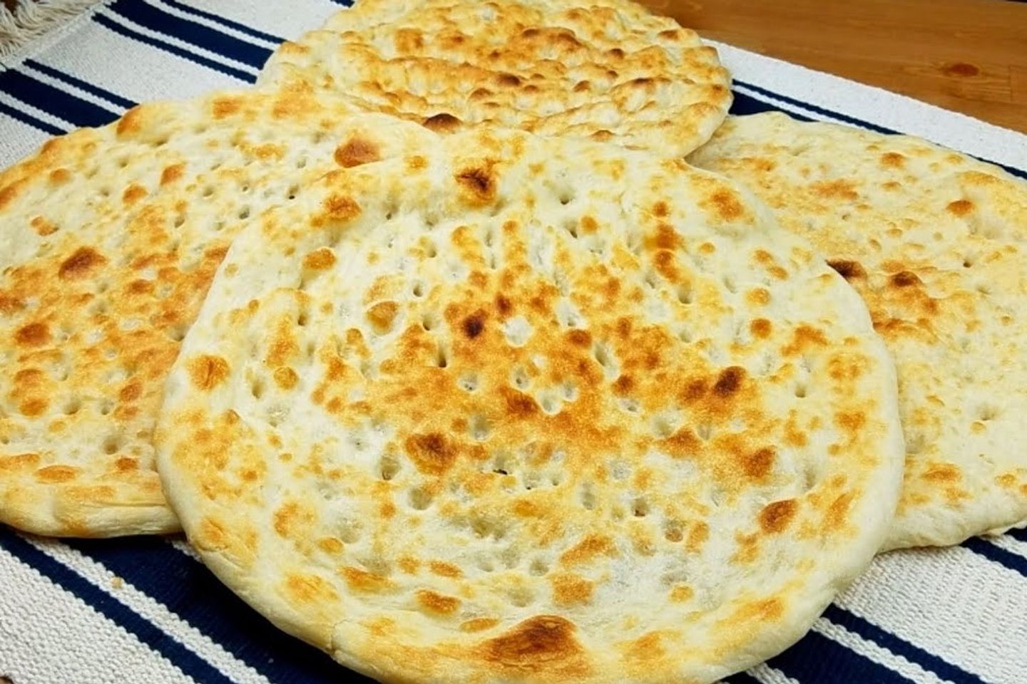 خبز تميس