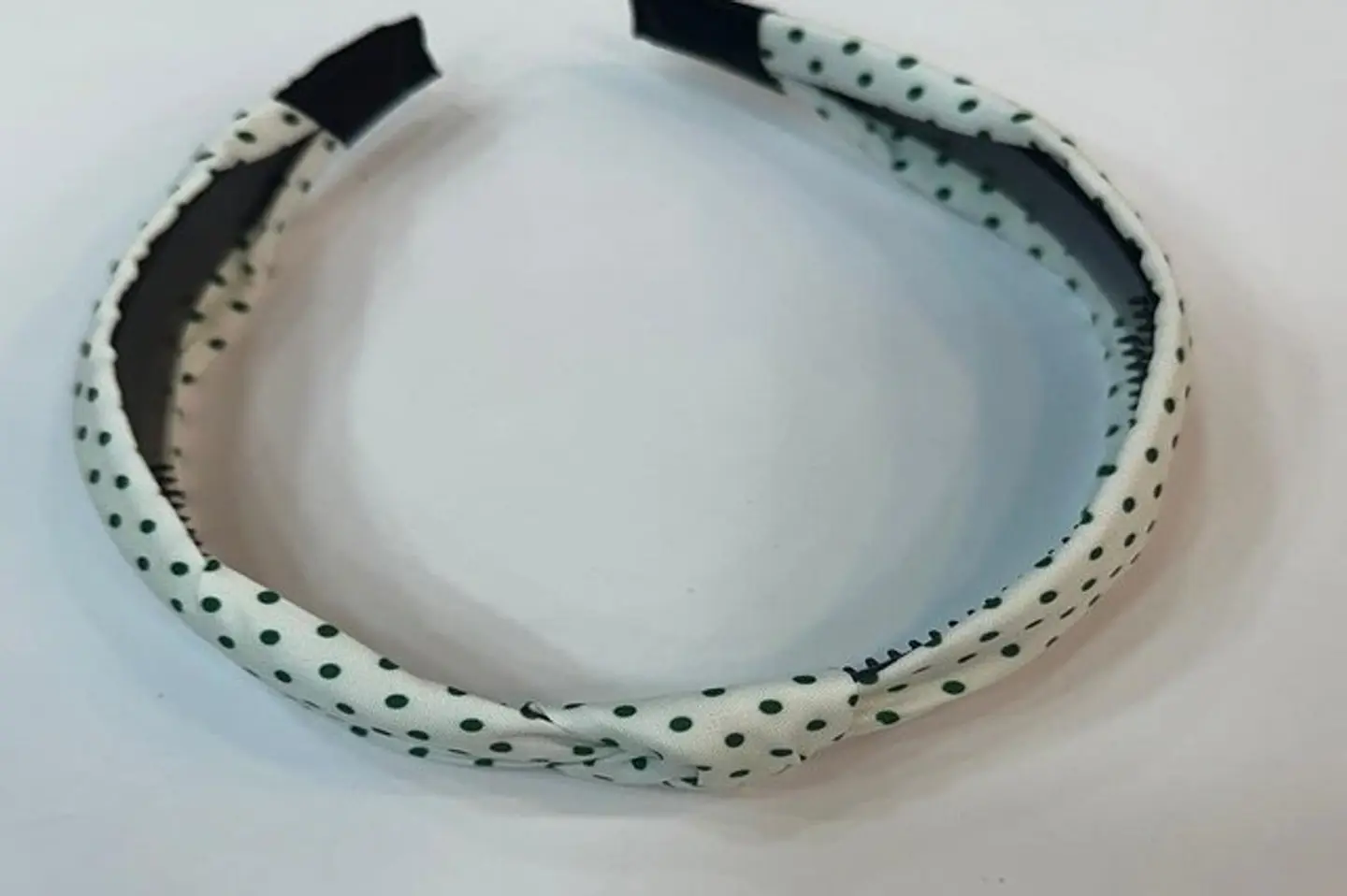 طوق ابيض بناتي لليوم الوطني