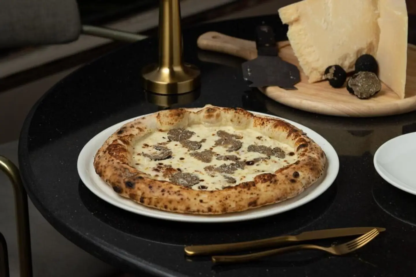 Truffle Pizza Black Truffle