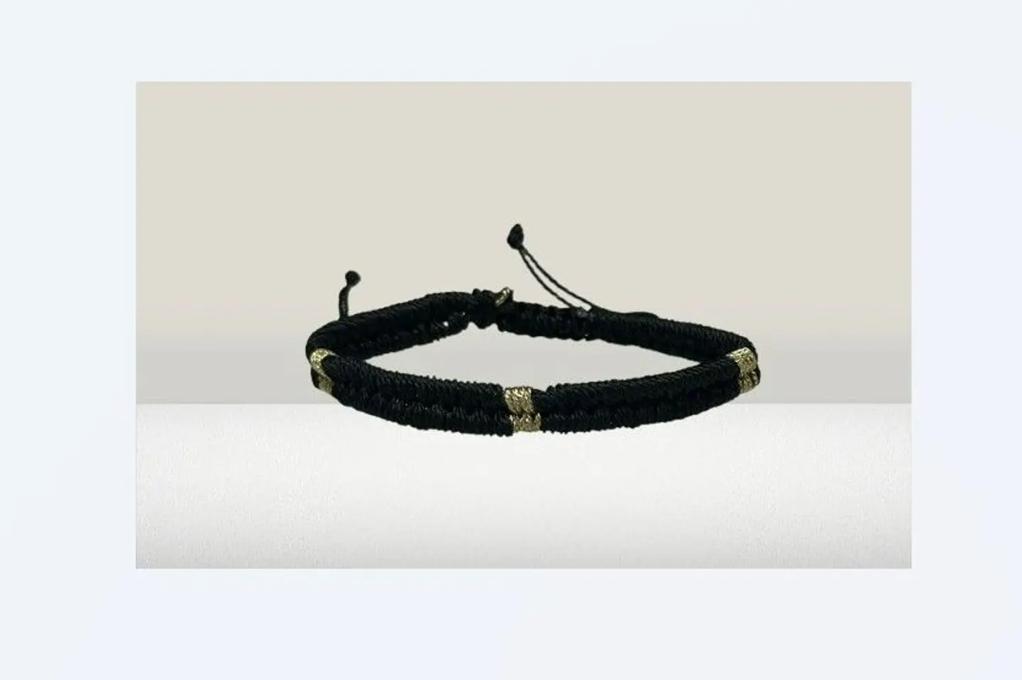 Reeded Hand Bracelet