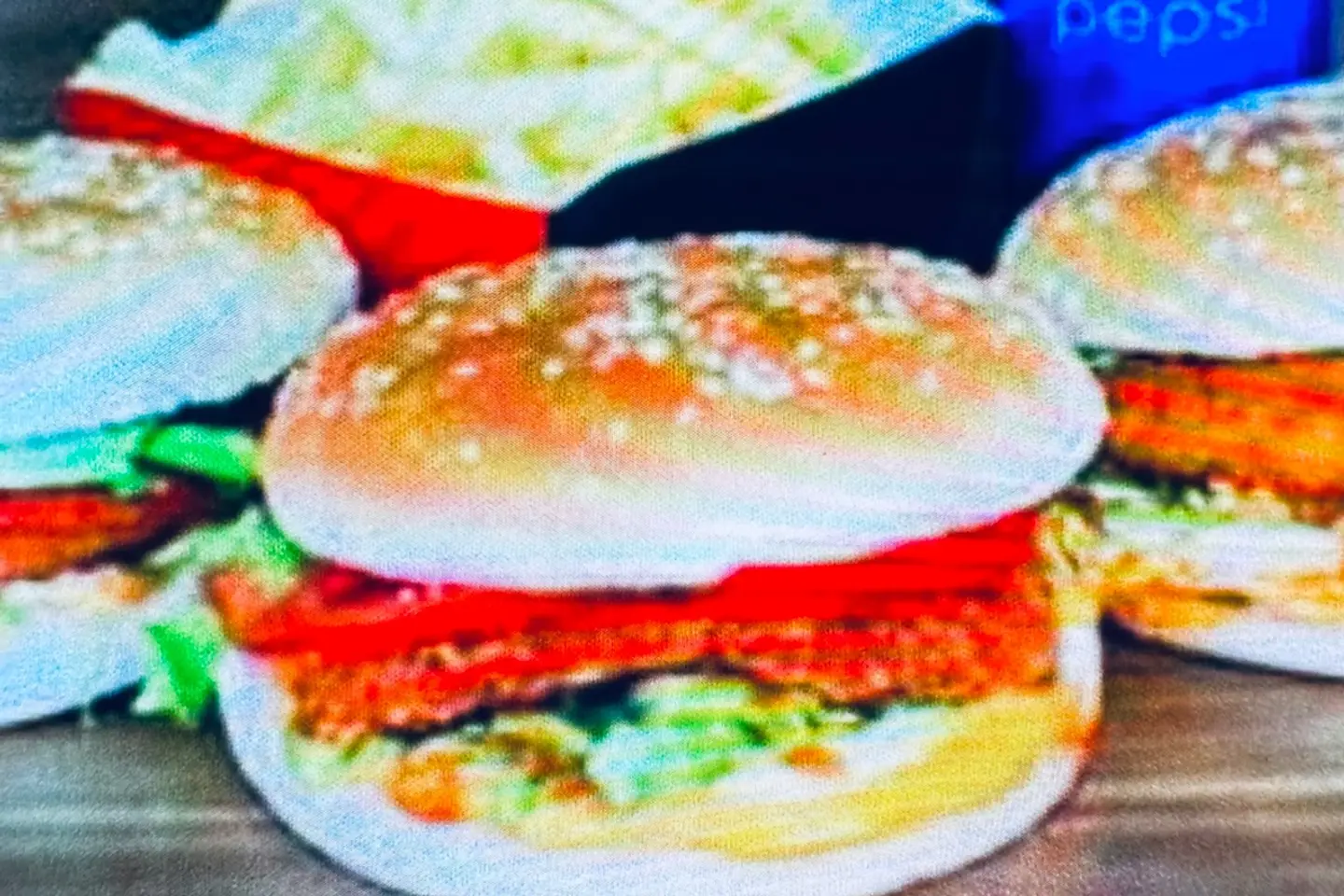 وجبة برجر كومبو 3 قطع + بيبسي