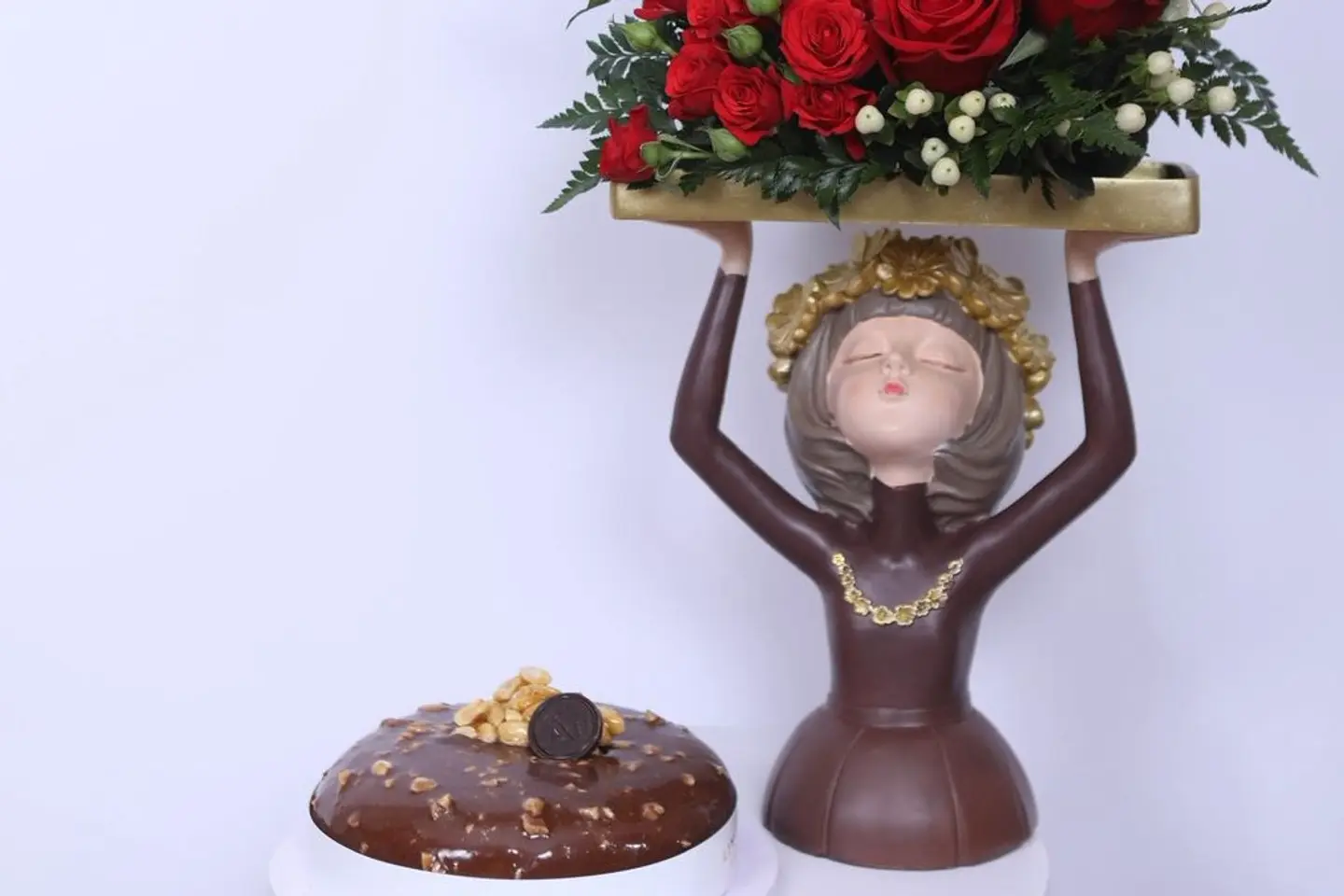 مجموعة حاملة الورد ورد و كيك