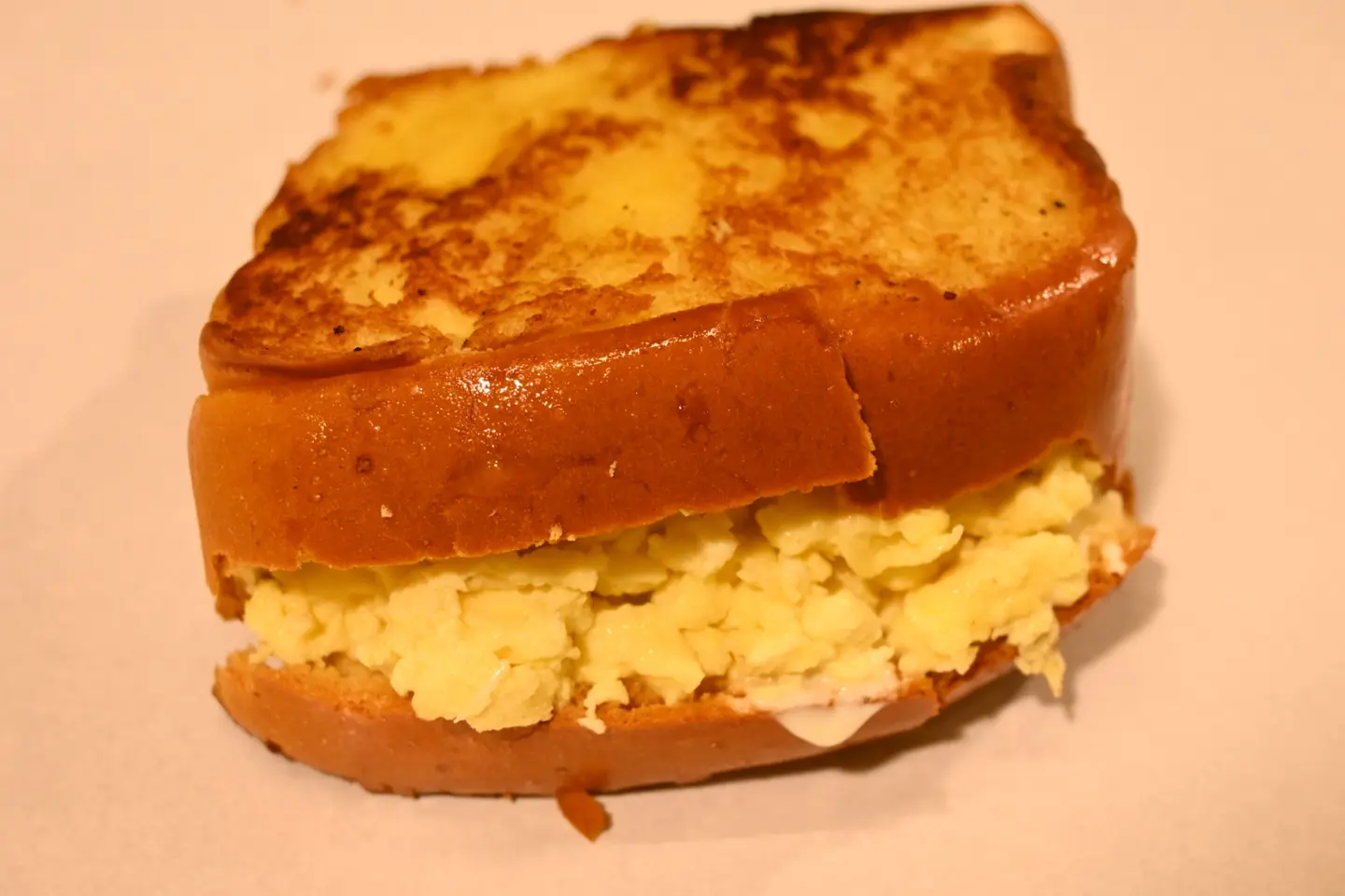 بريوش بيض