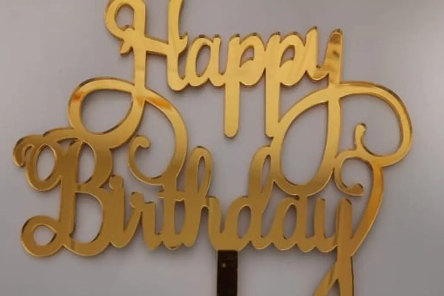 هابي بيرثداي ذهبي