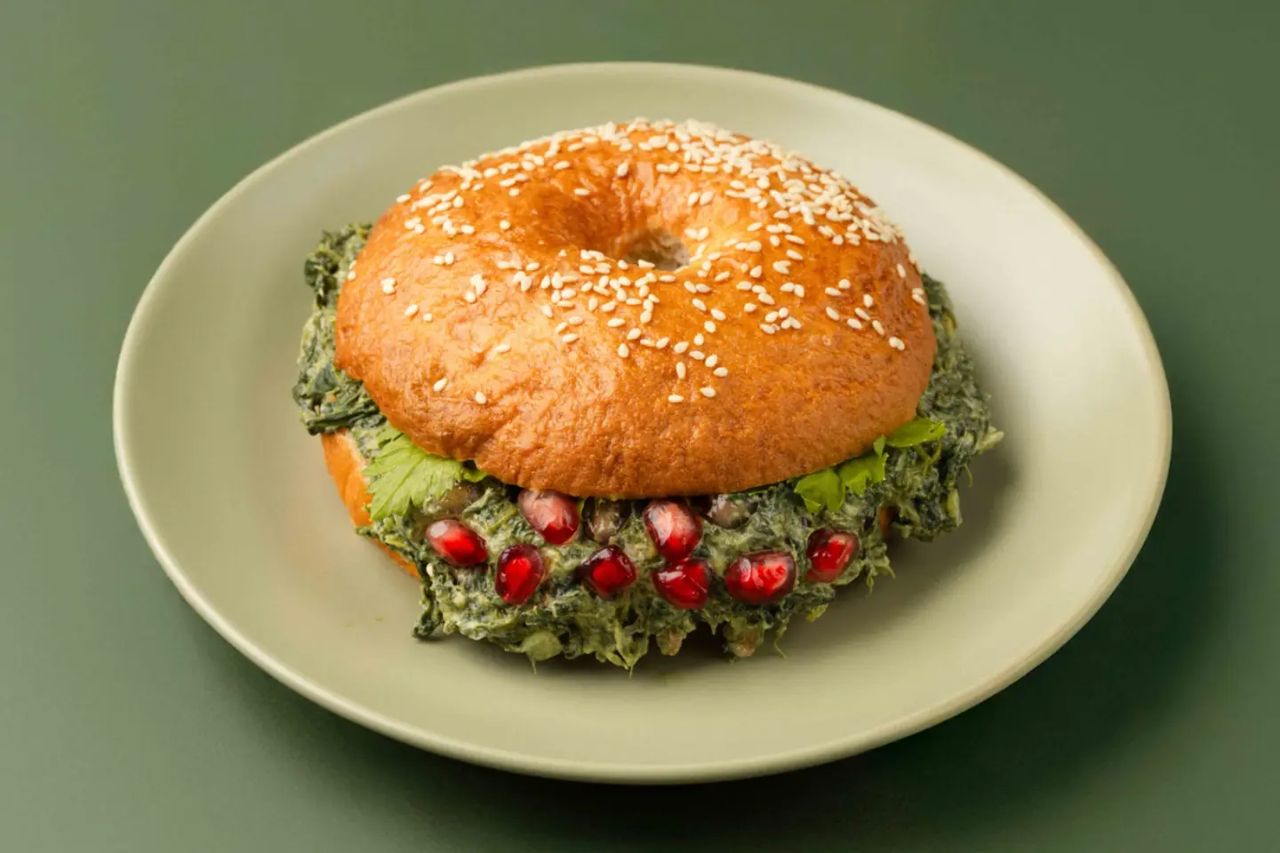 Bagel Labnah And Spinach With Pomegranate