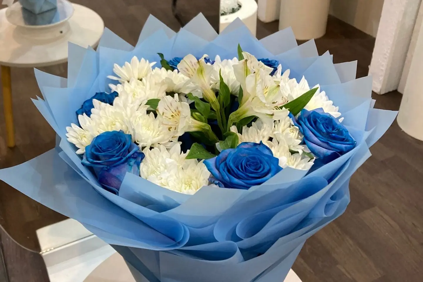 باقة ورد طبيعي ازرق