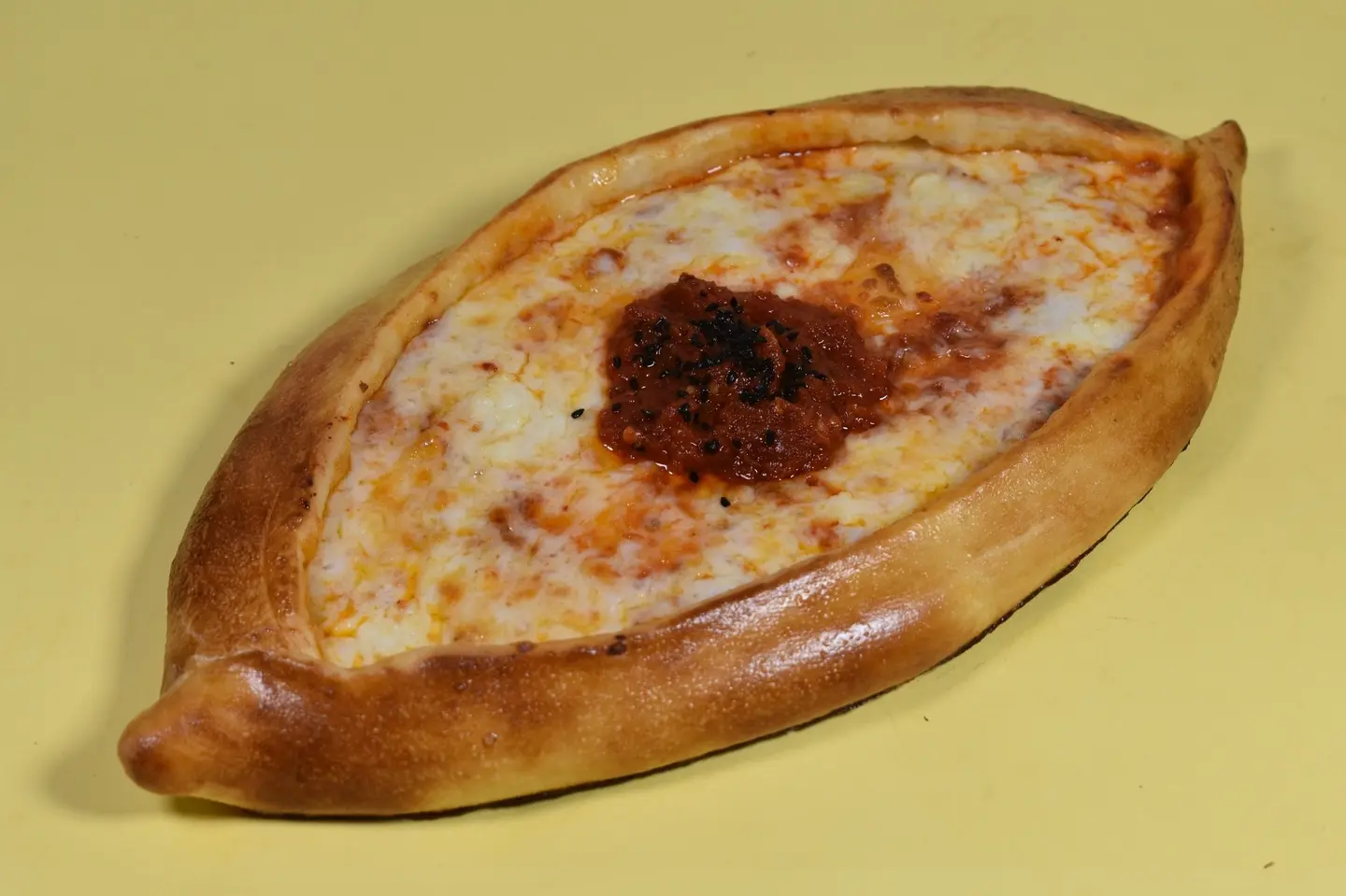 جبنة مشكلة مع محمرة