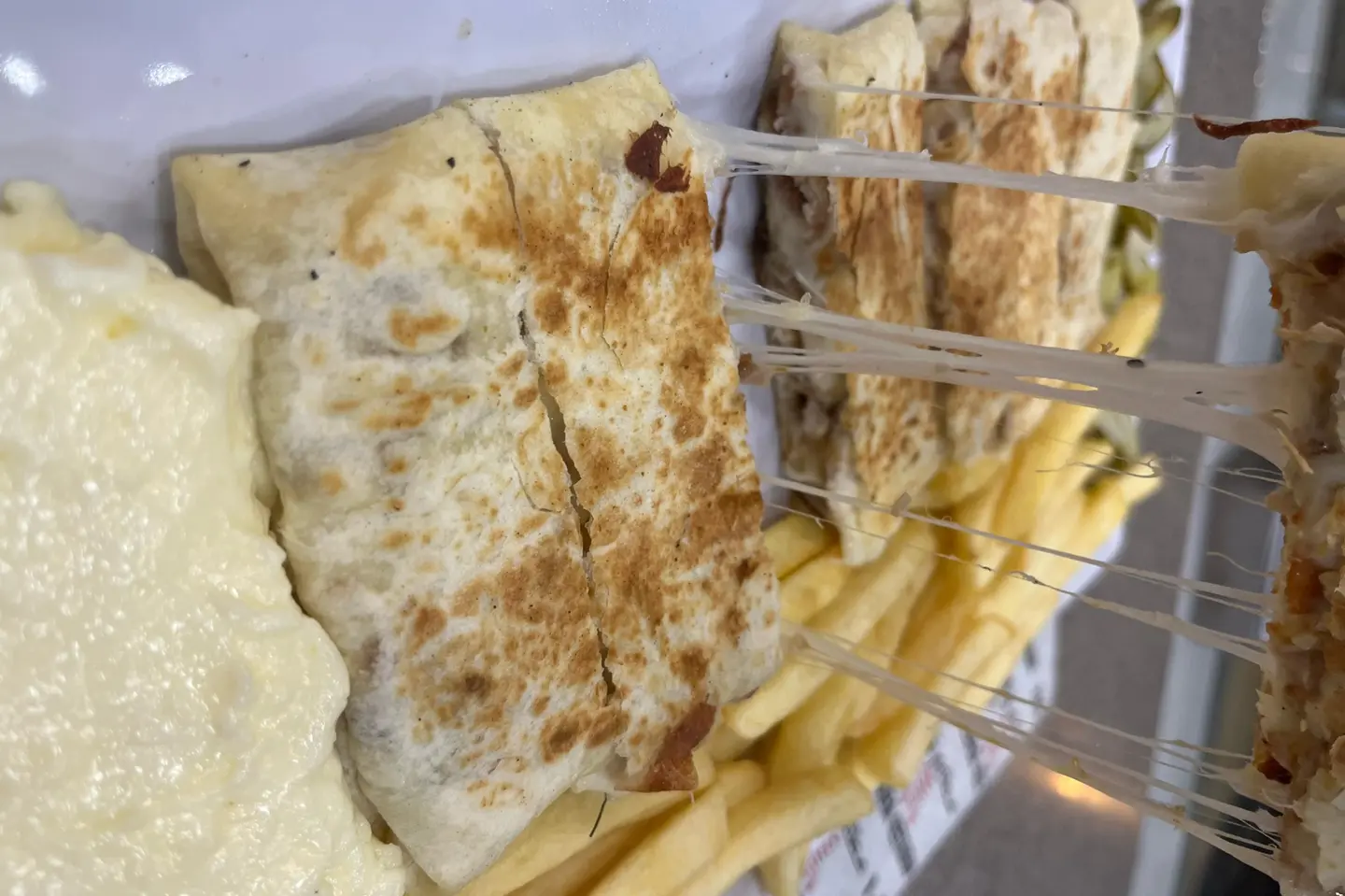 شاورما دجاج عربو مع الموزريلا