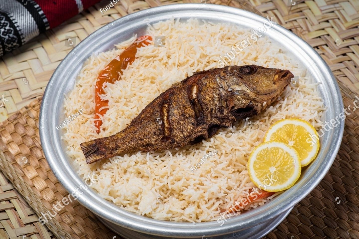 سمك مقلي مع رز