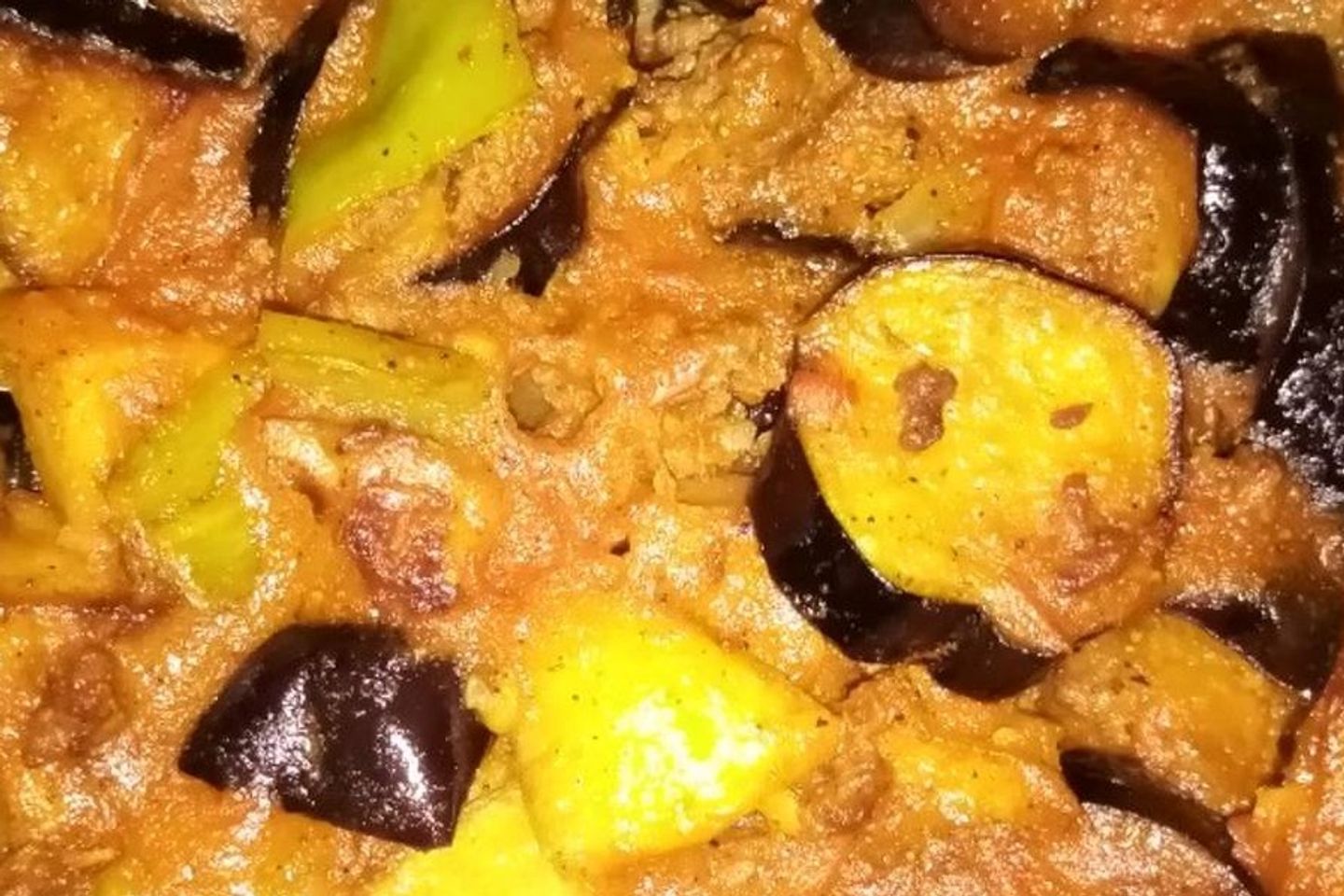 طاجن مسقعه باللحم