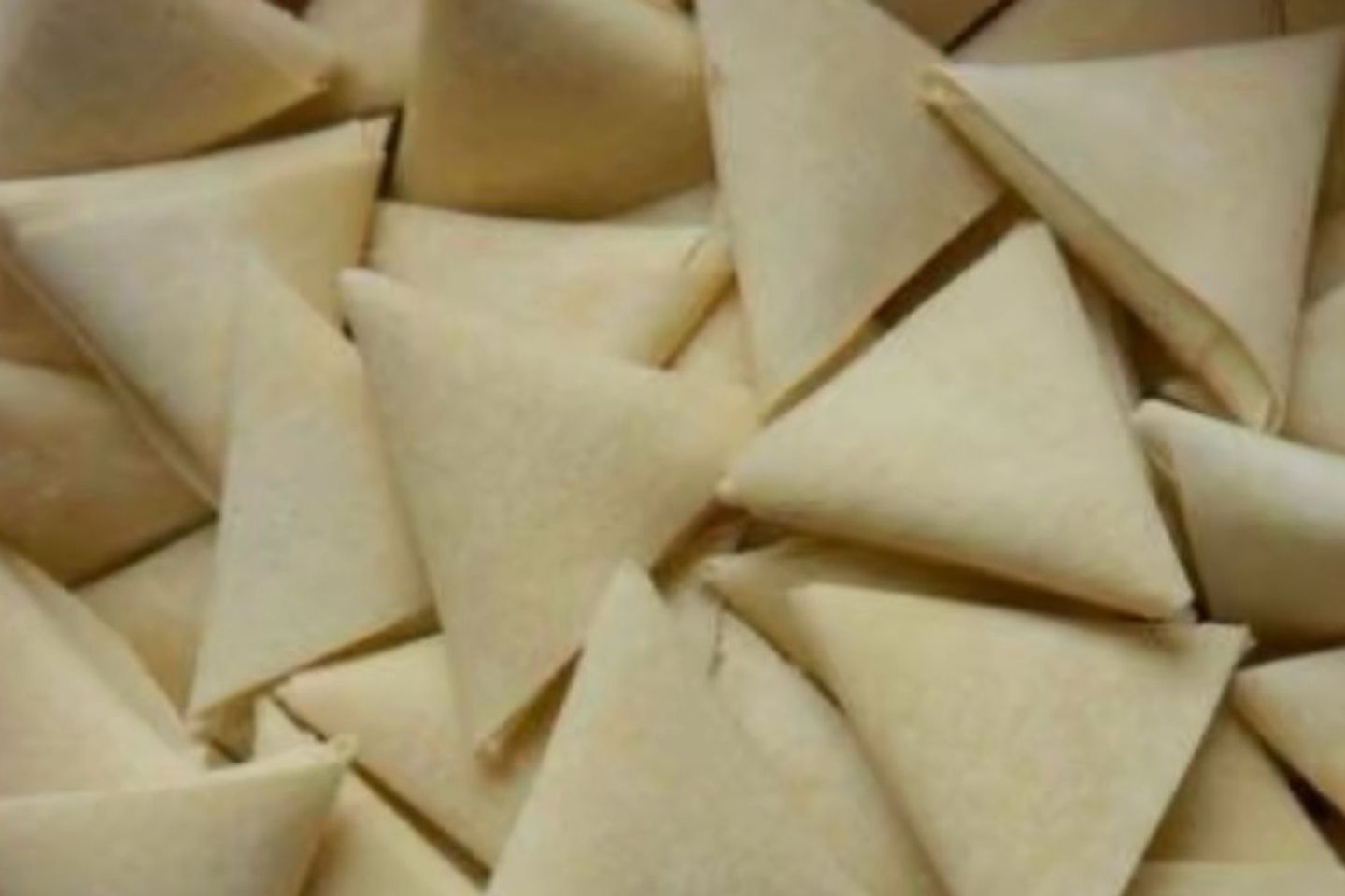 سمبوسة مفرزنة