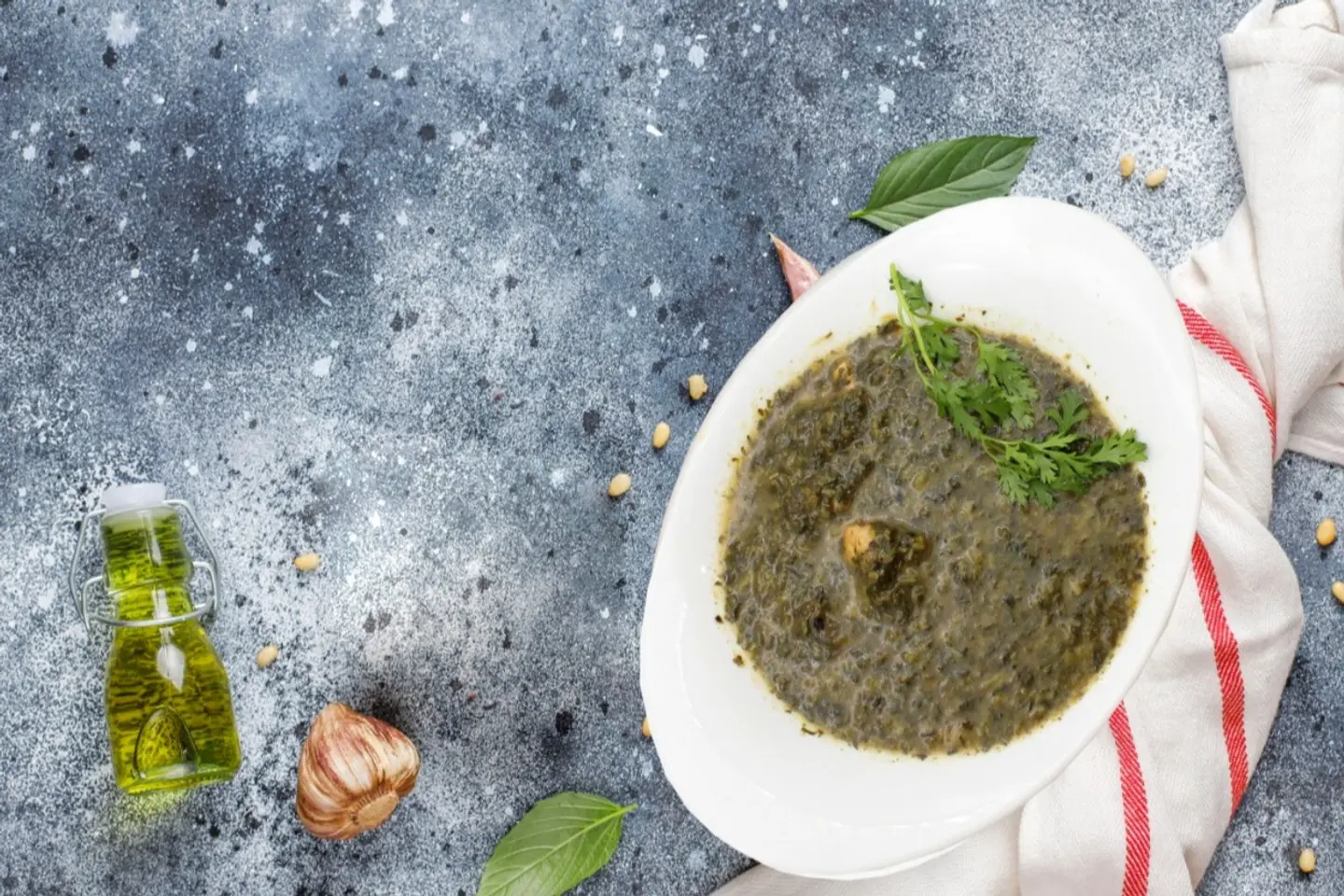 ملوخية طازجة بالدجاج