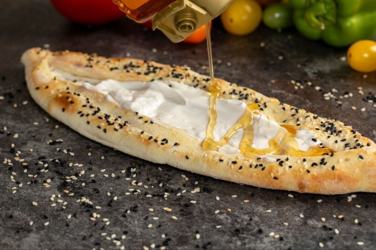 لبنه عسل